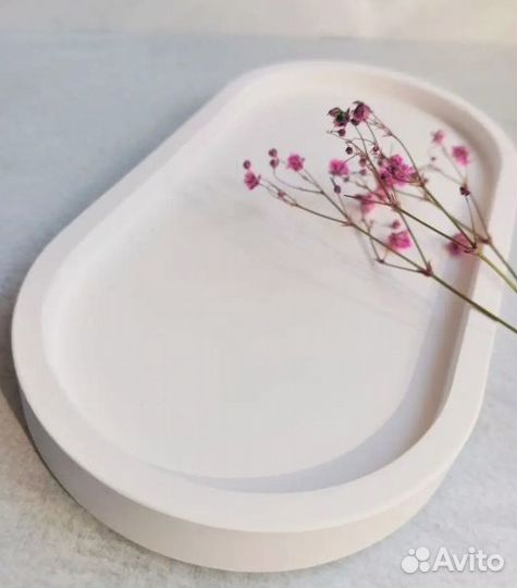 Подставка, поднос, подсвечник из гипса