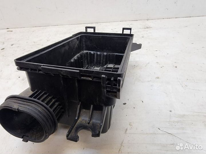 Крышка воздушного фильтра Hyundai Solaris 2