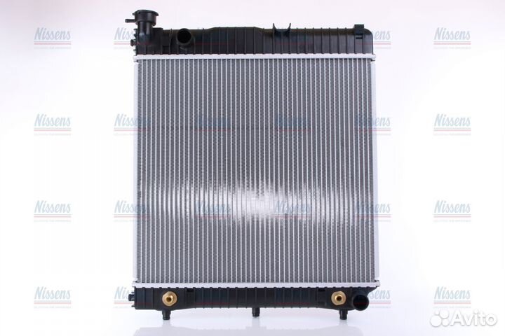 Радиатор охлаждения двс mercedes-benz T 200-series