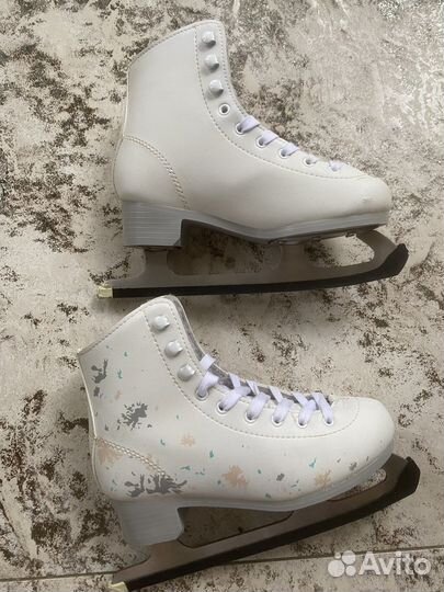 Коньки фигурные