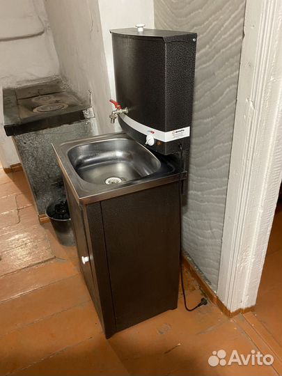 Умывальник на дачу
