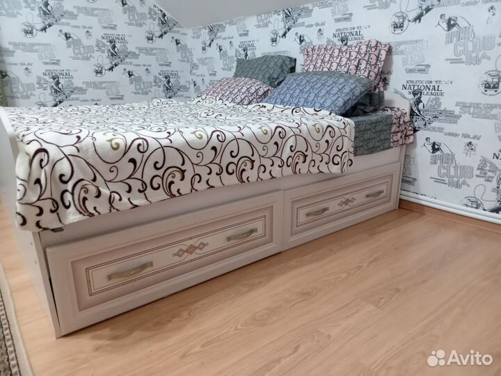 2 кровати, полутороспальные. Детские. 150*200