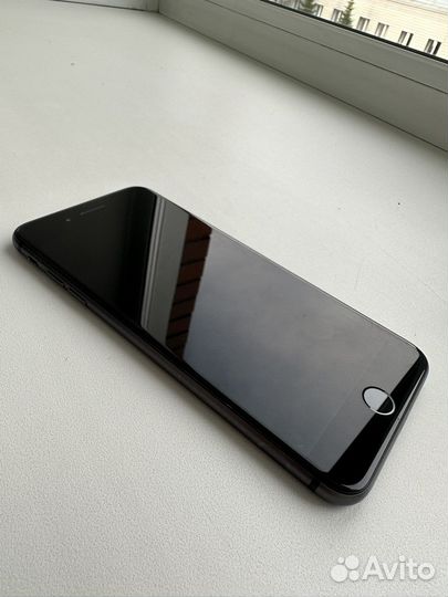 Телефон iPhone 8 plus