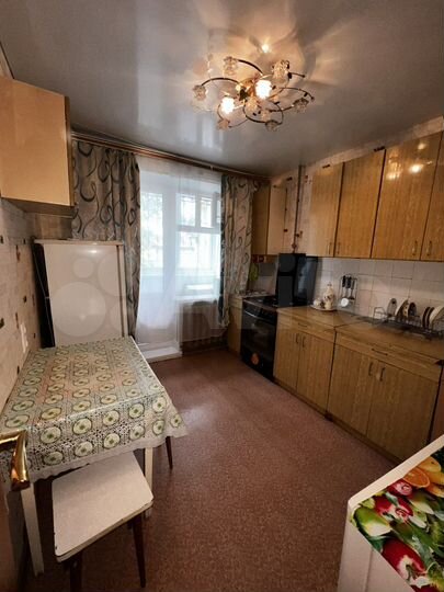 3-к. квартира, 70 м², 1/9 эт.