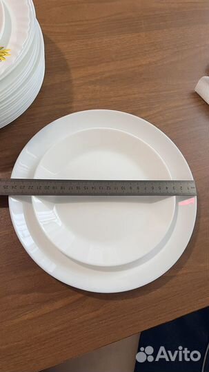 Тарелка IKEA белая