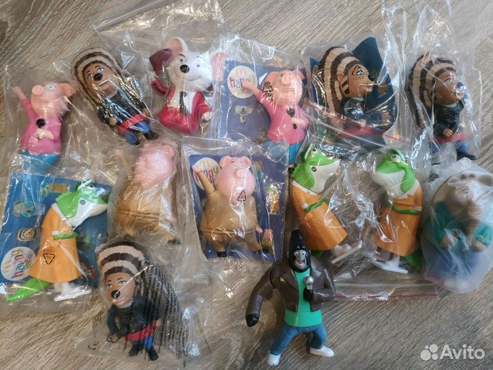 Игрушки из Макдональдс Зверопой