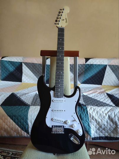 Электрогитара Fender Squier Stratocaster