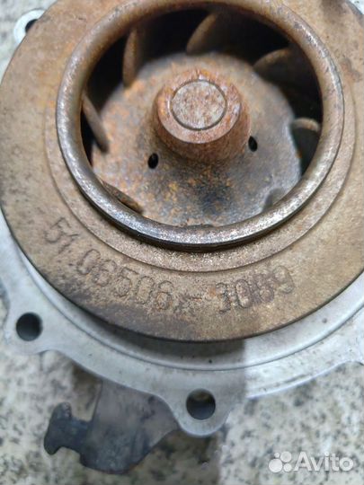 Водяной насос помпа MAN TGA D2066