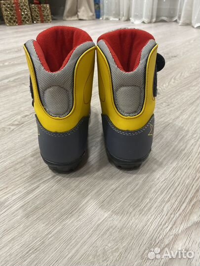 Лыжные ботинки marax