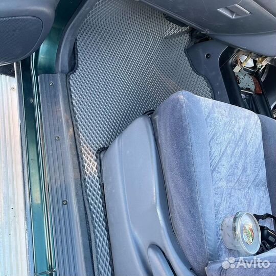 Автоковрики для Toyota Land Cruiser Prado 95