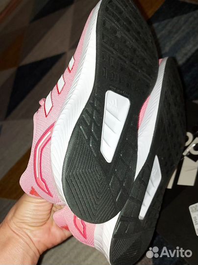 Кроссовки женские adidas