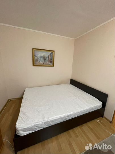 Кровать с матрасом