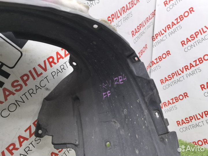 Подкрылок передний правый Honda Cr-V RE4 2010