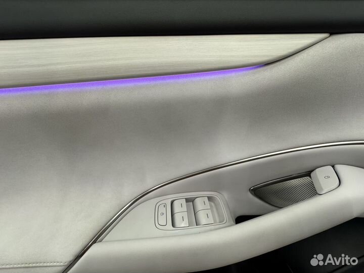 Xiaomi SU7 673 л.с. AT, 2024, 25 км