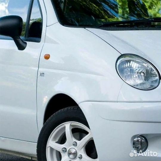 Крыло переднее правое в цвет Daewoo Matiz