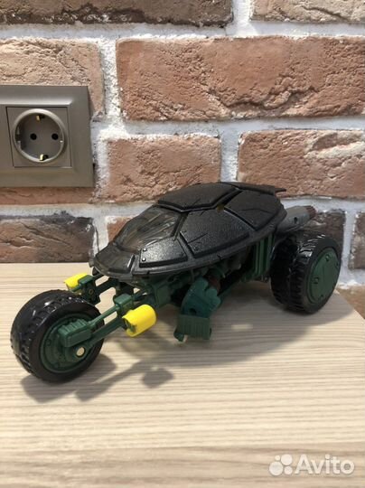 Машина черепашек Ниндзя с черепашкой