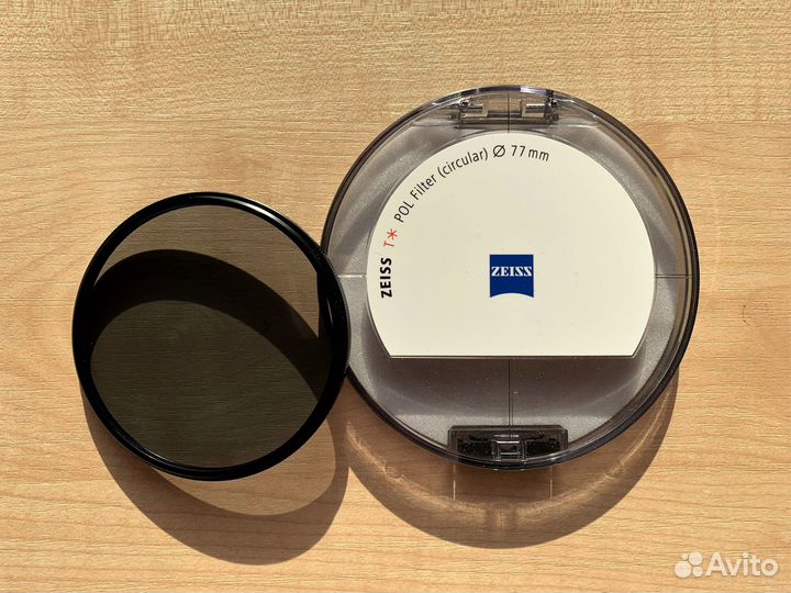 Поляризационный светофильтр Carl Zeiss 77мм
