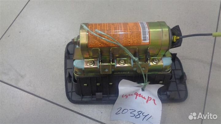 Подушка безопасности пассажирская в торпедо Nissa