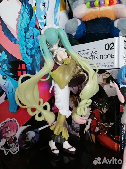 Фигурка Мику