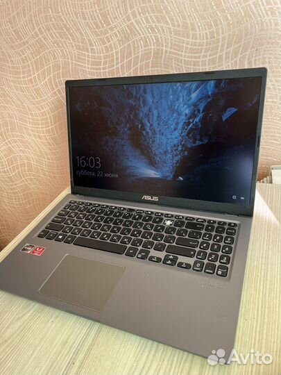 Ноутбук asus