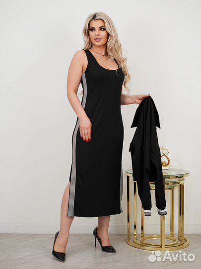 Женский костюм