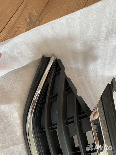 Оригинальная решетка радиатора Volkswagen polo 6