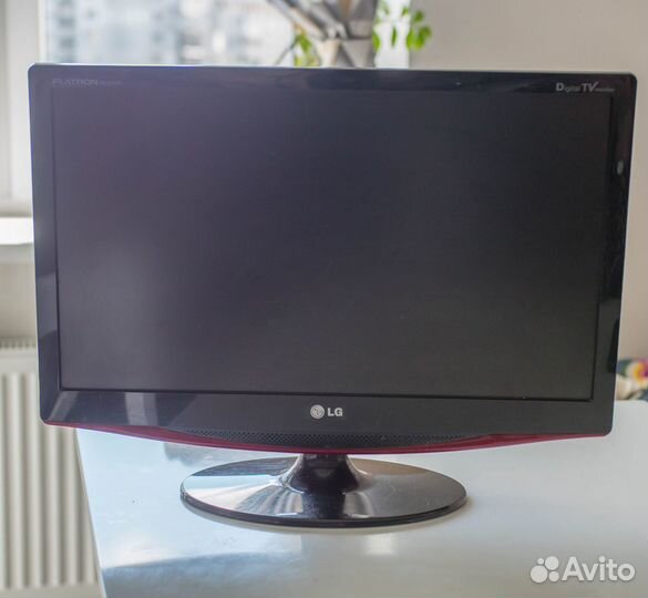 Телевизор-монитор LG Flatron M227WD