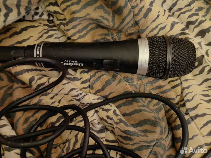 Микрофон для караоке