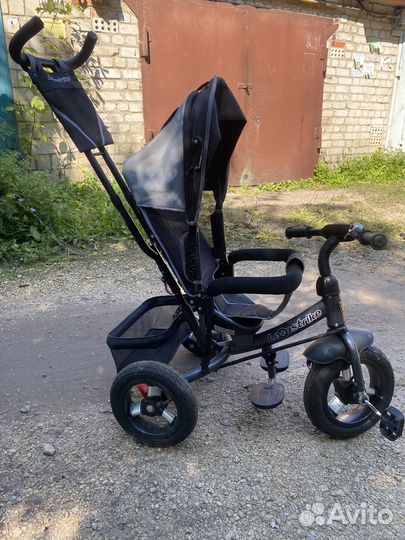 Трехколесный велосипед