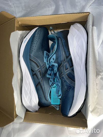 Кроссовки asics novablast 4