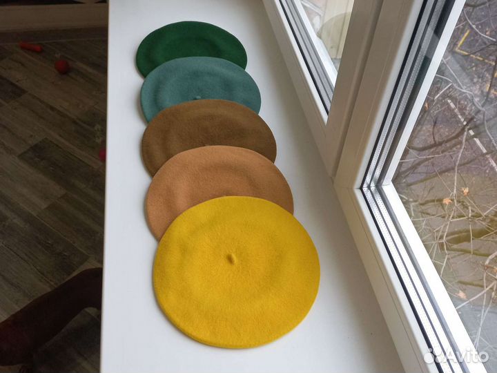 Берет женский новый шерсть