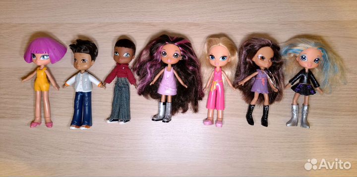 Куклы различные: Bratz, Ever After, Winx и др