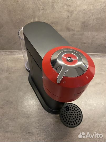 Капсульная кофемашина Nespresso Vertuo Next GCV1