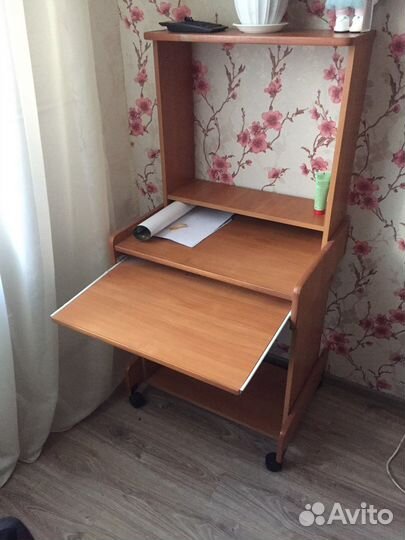 Компьютерный стол