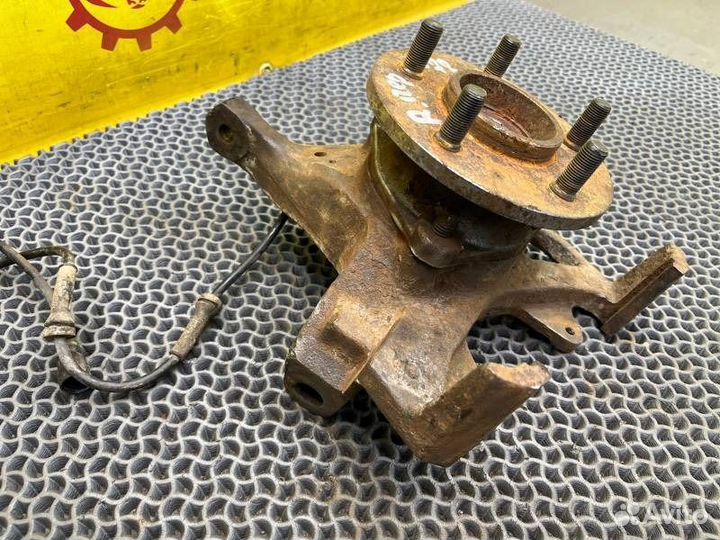 Кулак поворотный передний правый Jeep Grand