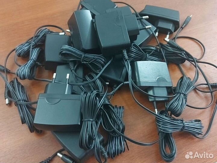 Блок питания 9v 0.6 А