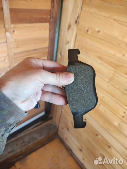 Тормозные колодки новые