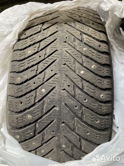 Nokian Tyres Hakkapeliitta 8 225/55 R17
