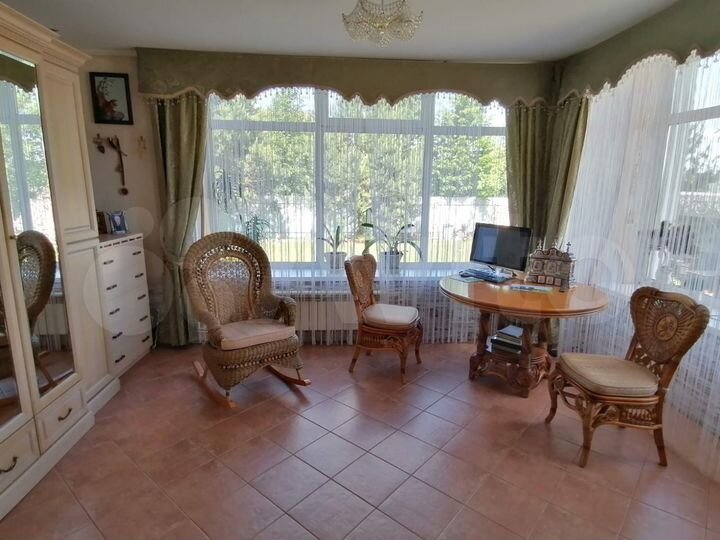 Коттедж 416 м² на участке 16 сот.