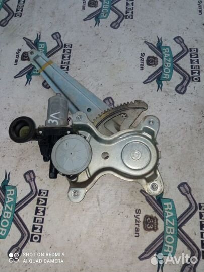 Задний левый стеклоподъёмник Toyota Camry 40