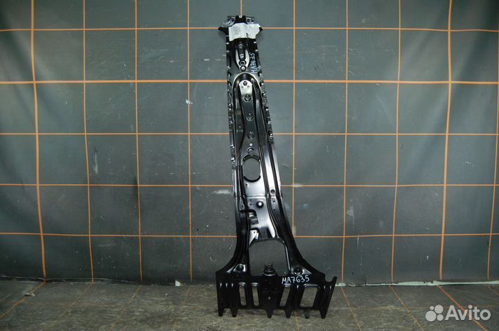 Усилитель стойки средней правой Toyota Highlander3