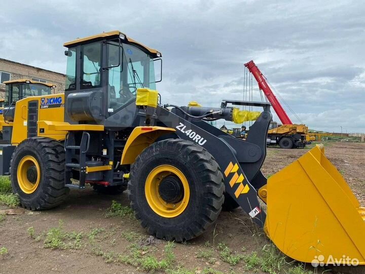 Фронтальный погрузчик XCMG ZL40RU, 2023