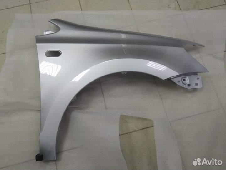 Крыло переднее Volkswagen Polo седан в цвет