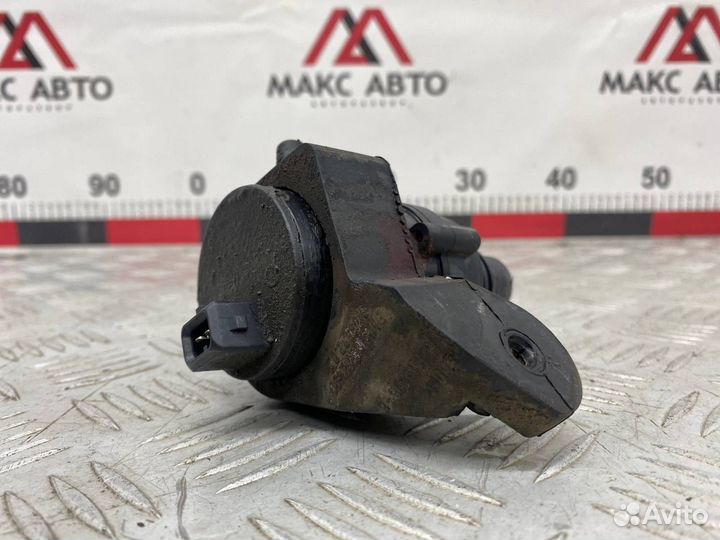 Б/У водяная помпа (охлаждения) Bmw 7-Series Long