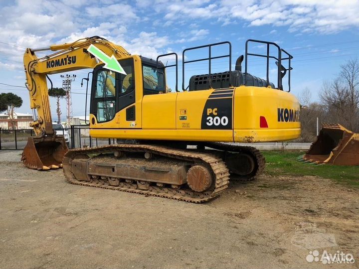 Стекло кузовное левое заднее Komatsu PC 300 8-я се