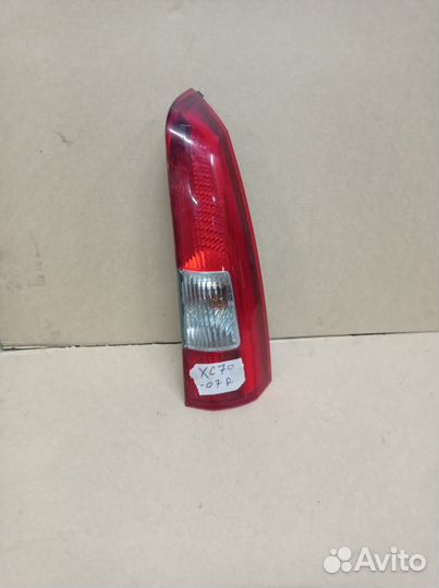 Вольво XC70 V70 2001- задний правый фонарь верхний