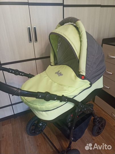 Продаётся детская коляска