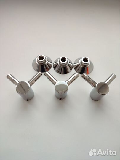 Крючки для одежды