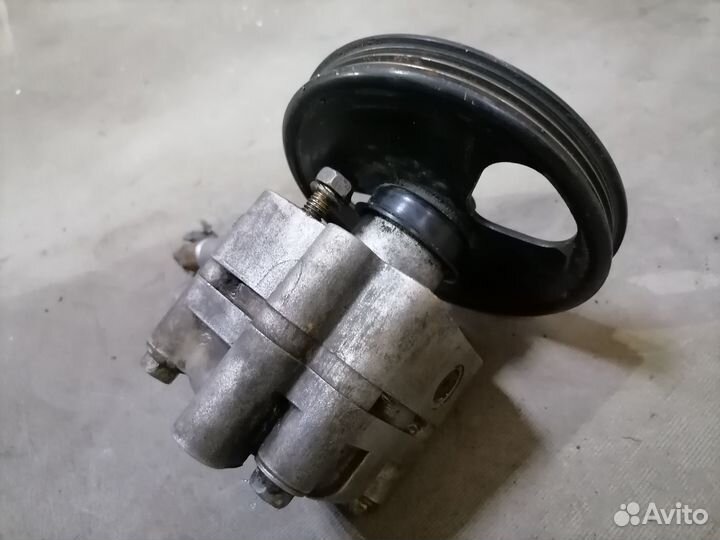 Насос гур Nissan Wingroad Y11 2001-2005