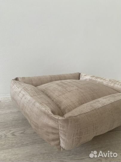 Лежанка новая для собаки и кошки